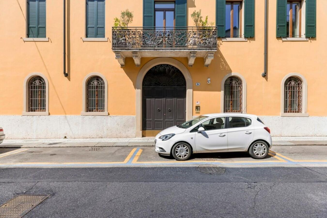 Manin Grand House Apartman Verona Kültér fotó